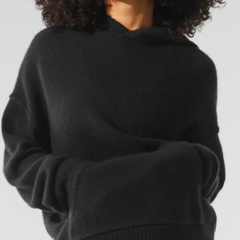 Alo Yoga Women’s Black Cashmere New Class Hoodie, Size L, NWT - Picture 8 of 13